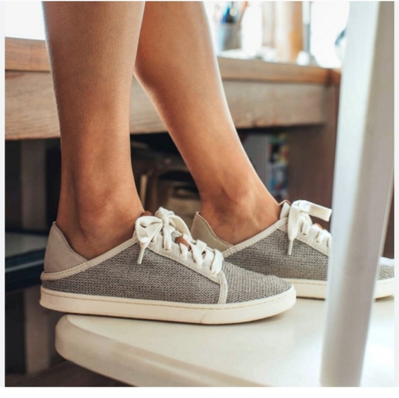 Olukai Pehuea Li Sneakers Womens Size 7 Lace Up Drop-in Heel Breathable Mesh - Picture 2 of 12